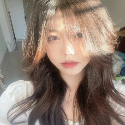 误入房间后，被顶头上司宠入怀